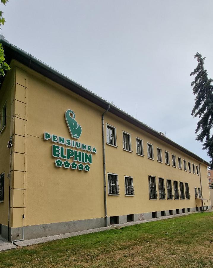 Pensiunea Elphin Targu Mures Ngoại thất bức ảnh